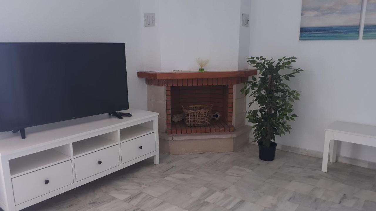 Apartment In Costa Del Sol With Large Terrace For 9 People 林孔-德拉维多利亚 外观 照片